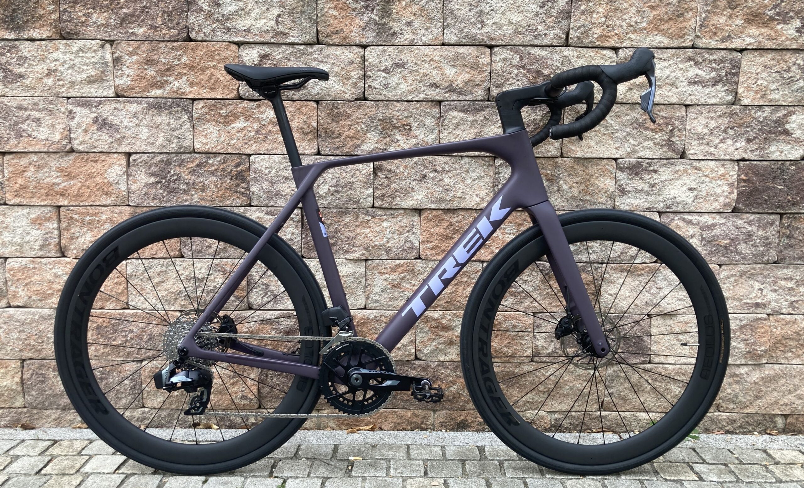 Trek Domane SL6 AXS Gen 5 (2027)